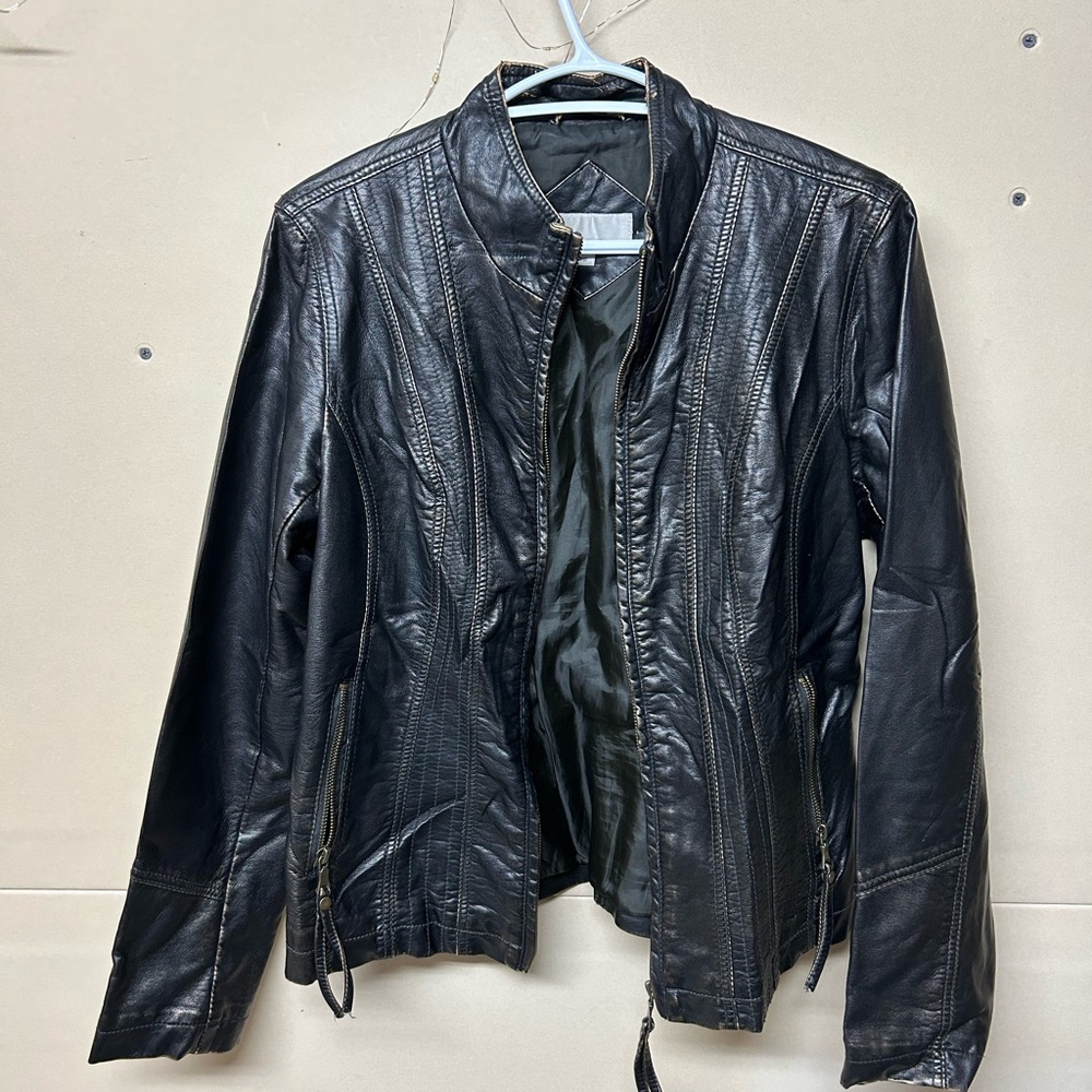 2/$30⚡️- JACKET | Women’s Cleo petite faux leather jacket size small